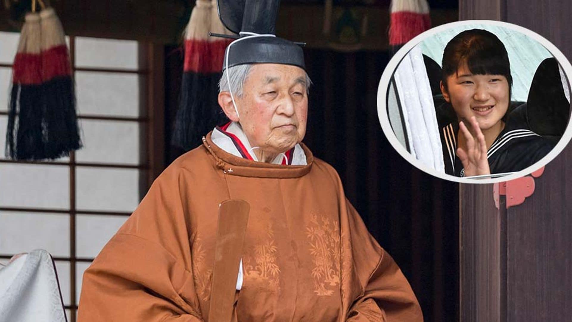 Emperor Akihito abdicates