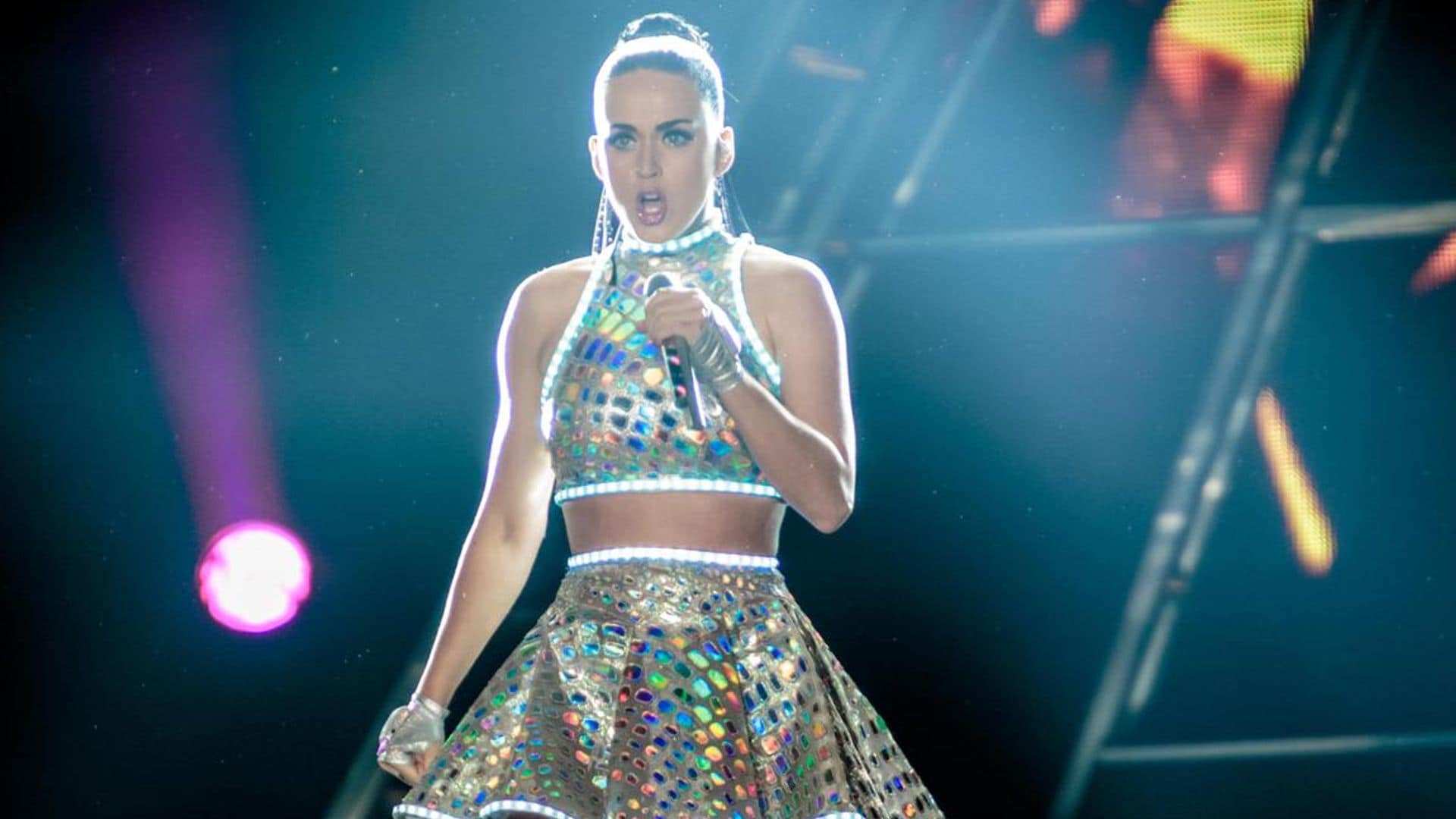 Katy Perry reveled she had "to change a couple of keys" because her pregnancy has altered her vocals.