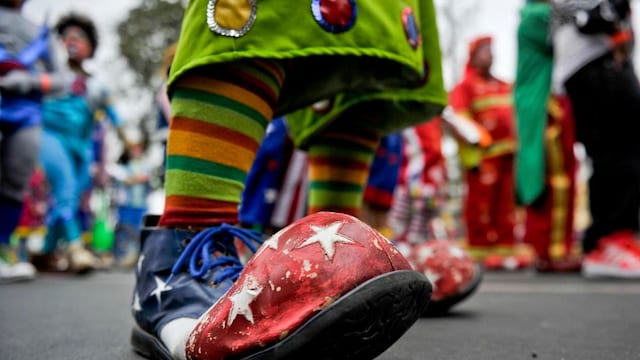 Hundreds of clowns parade celebrating th