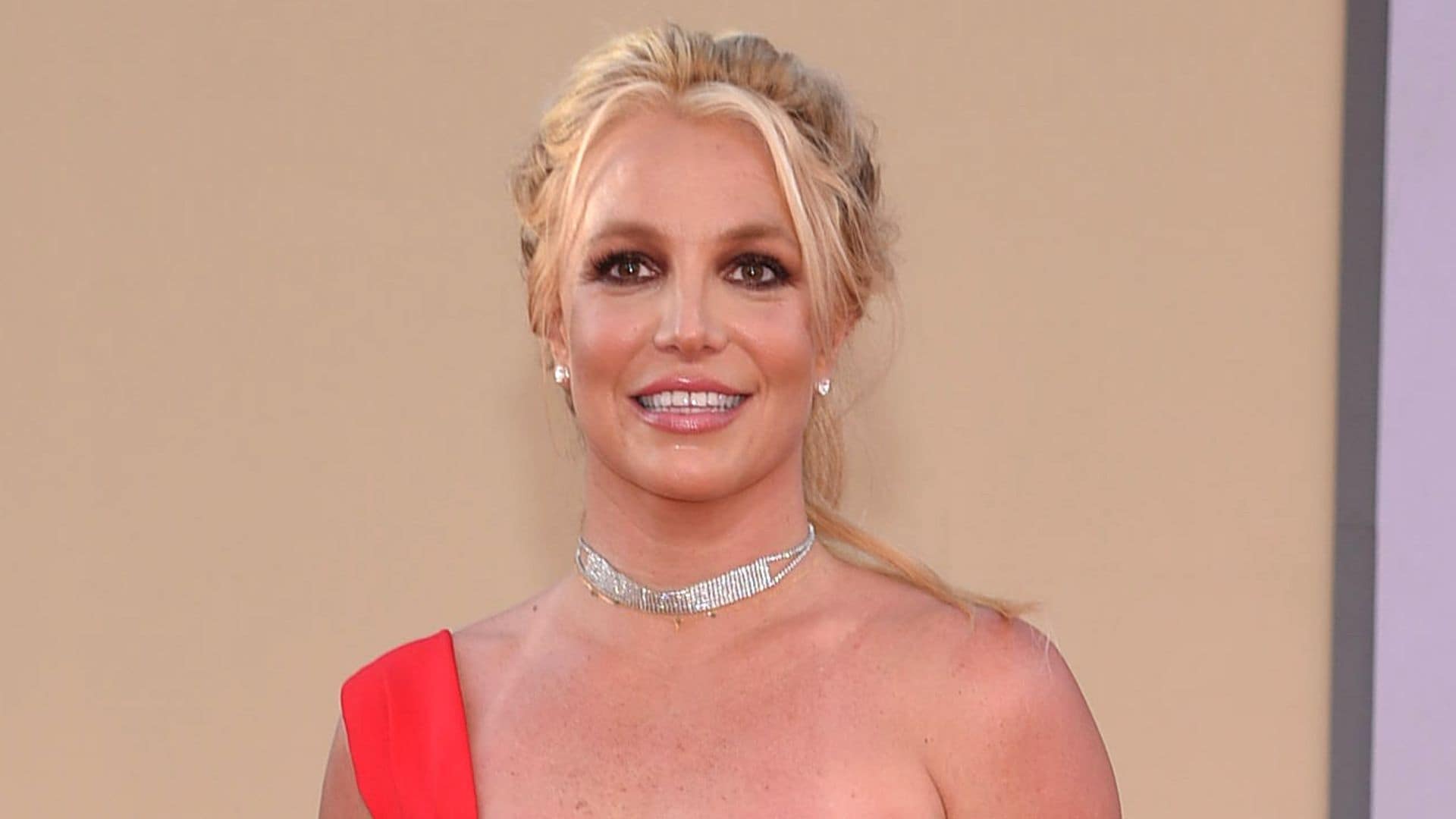 Kevin Federline clears up reports that Britney Spears has reconciled with their children