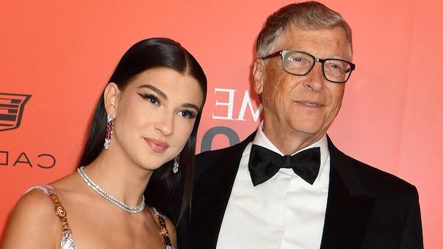 Bill Gates's daughter, Phoebe Gates, shares a pic with her new love