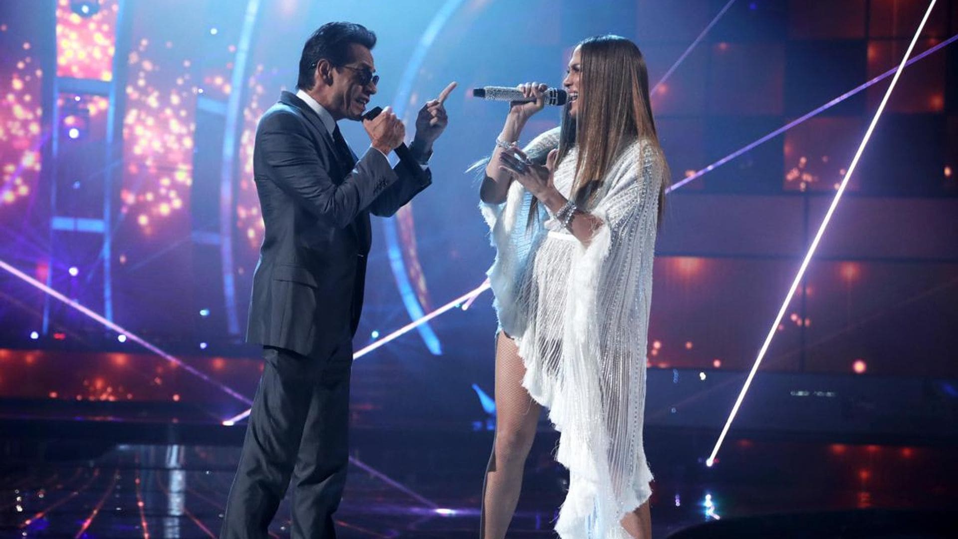 Jennifer Lopez made the tough decision of having Marc Anthony sing on tour with her