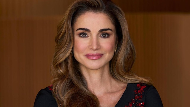 Queen Rania shares new photo with her future son-in-law and daughter-in-law