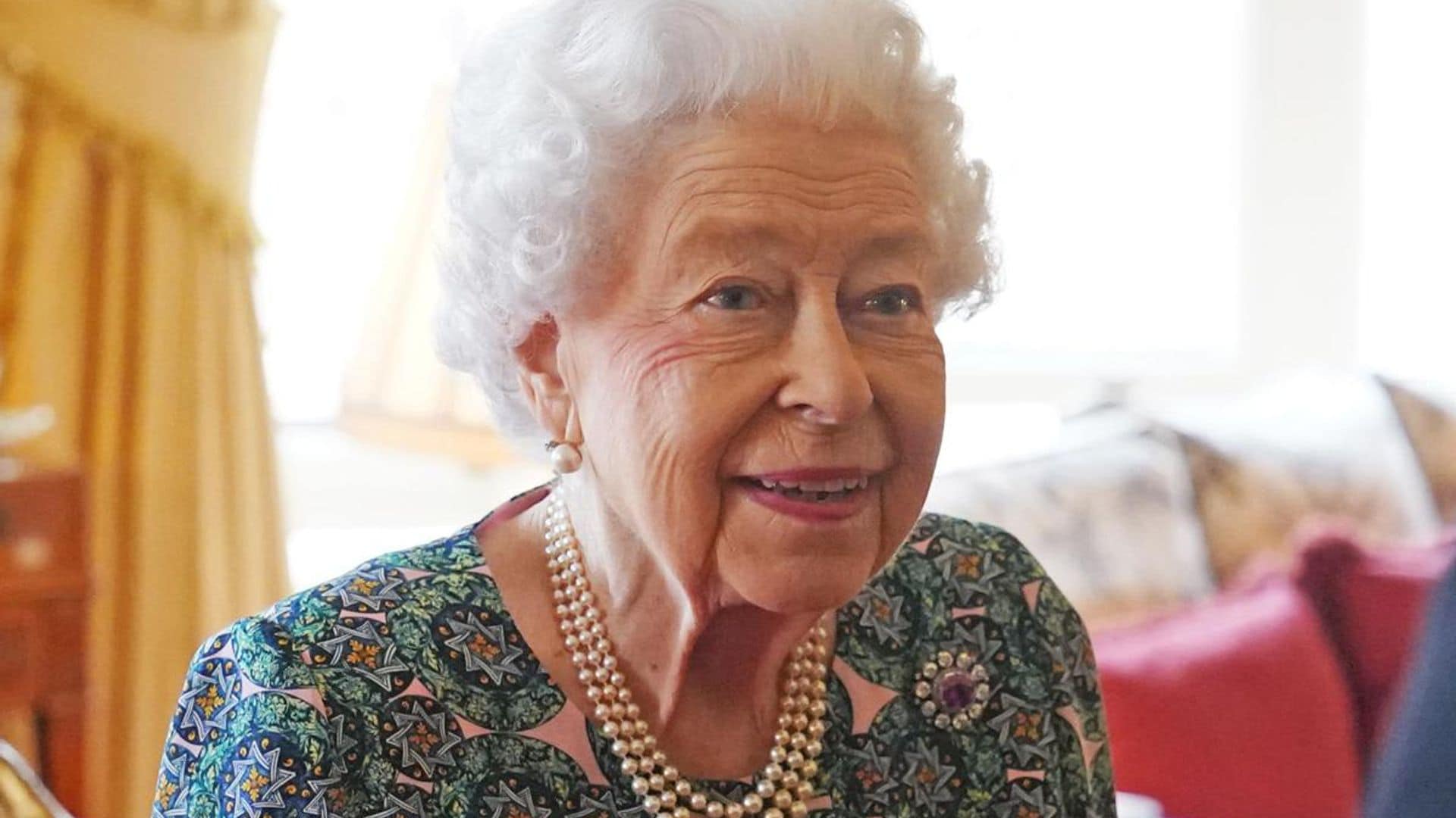 Queen Elizabeth to miss upcoming garden parties