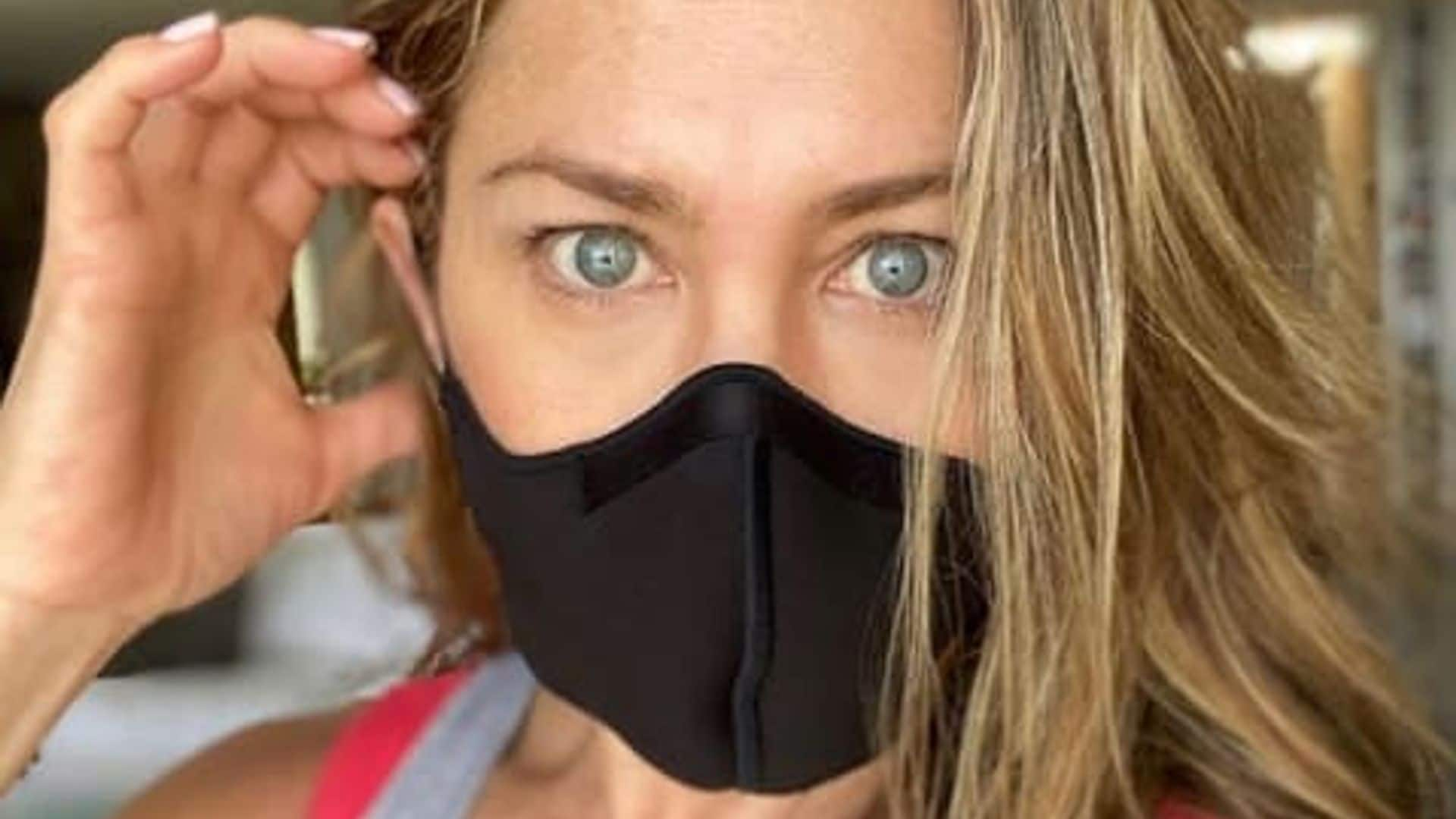 Jennifer Aniston and friends want you to “wear a damn mask”