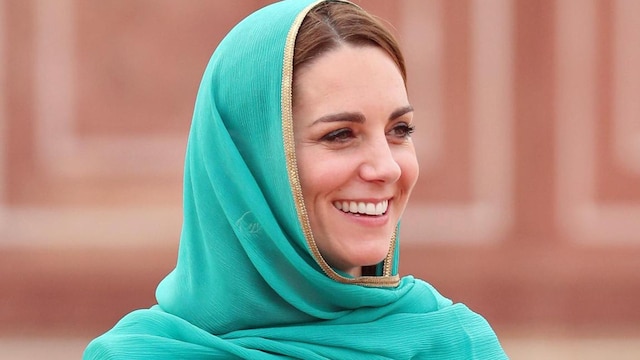 Kate Middleton's outfits while in Pakistan