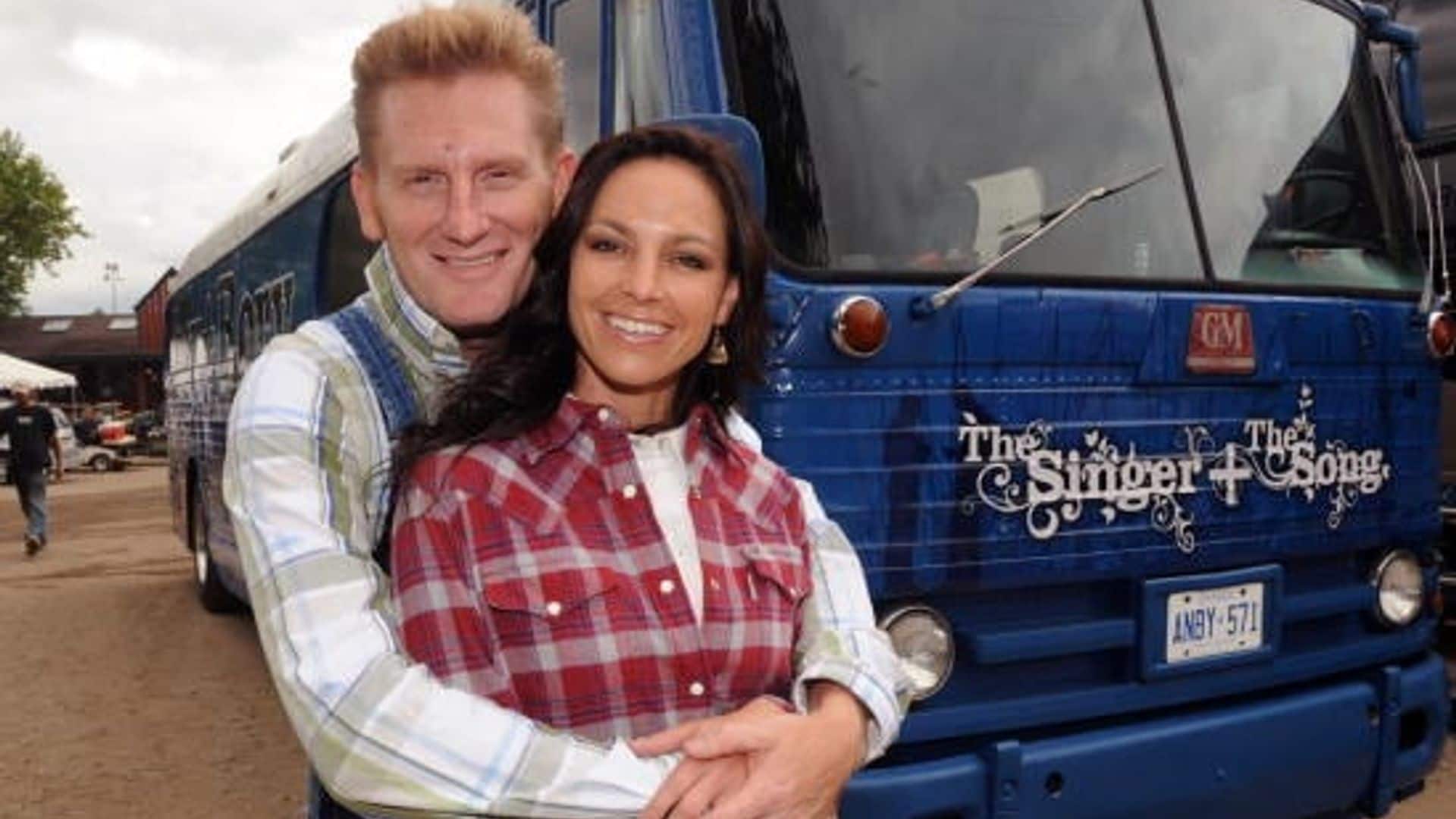 Joey Feek is 'more frail than ever' but continues to enjoy the little things