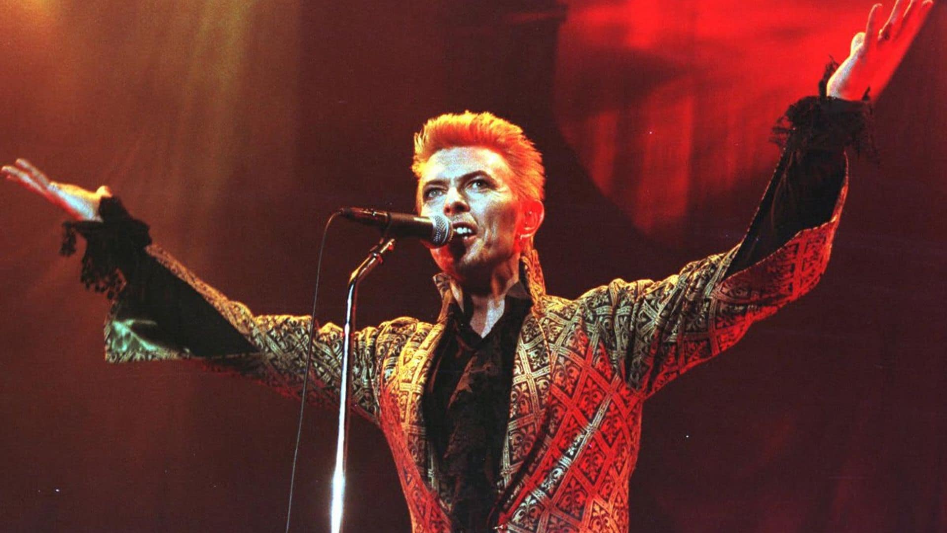 David Bowie’s music catalog sold for $250 million to Warner Music