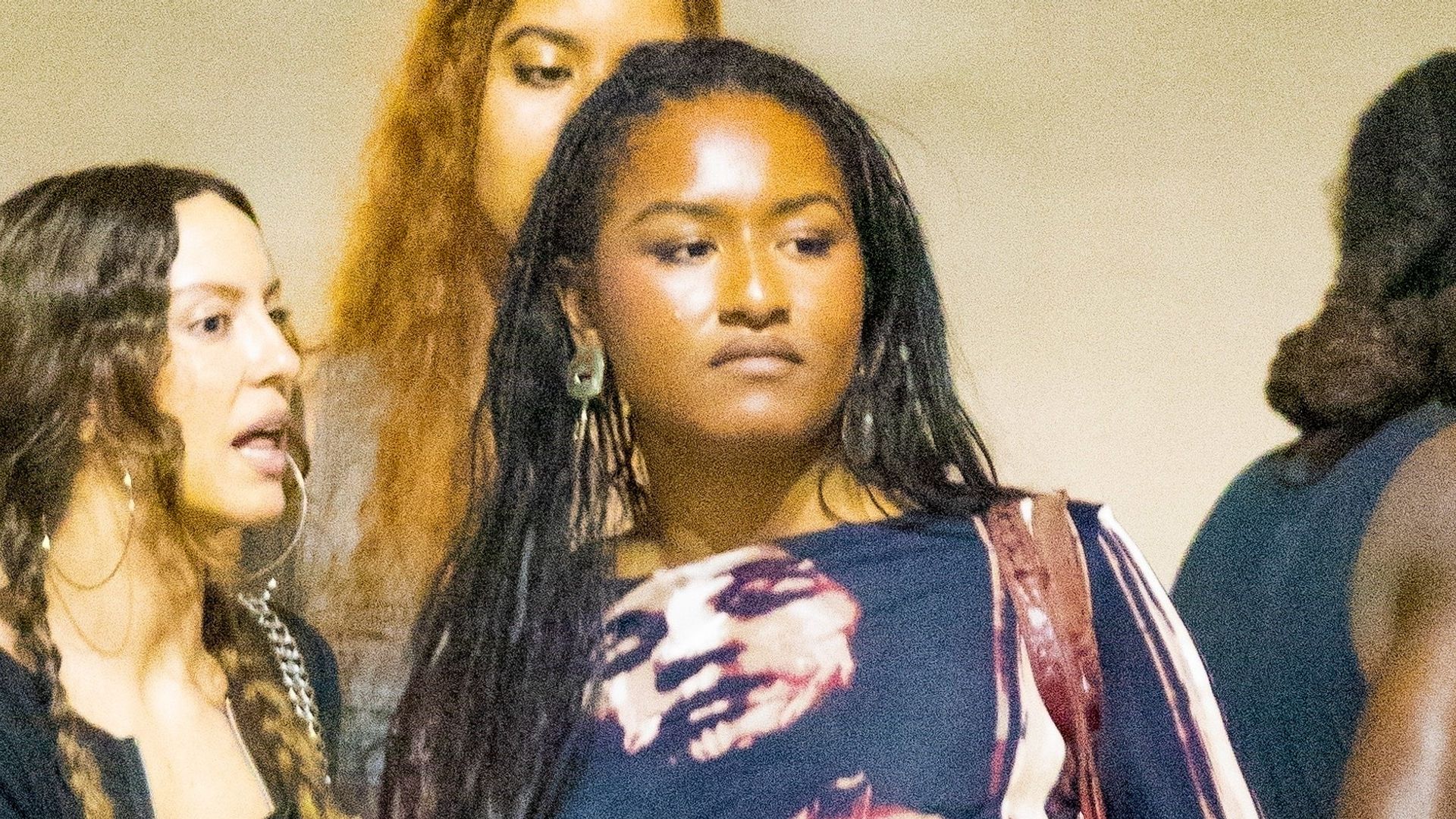 This Sasha Obama look has all of the key accessories of the early 2000's