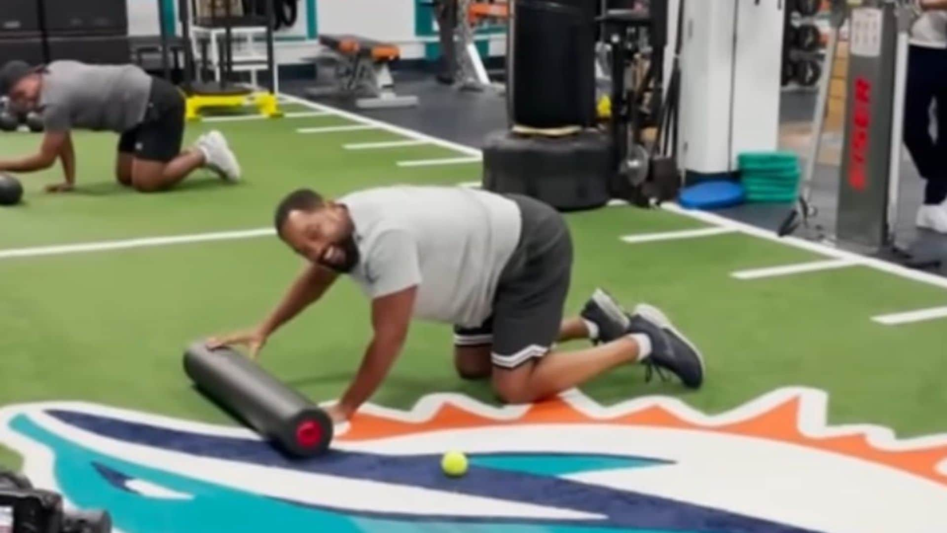 Will Smith passes gas with confidence while training with the Miami Dolphins