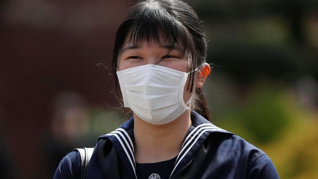 Princess attends graduation wearing face mask amid coronavirus pandemic