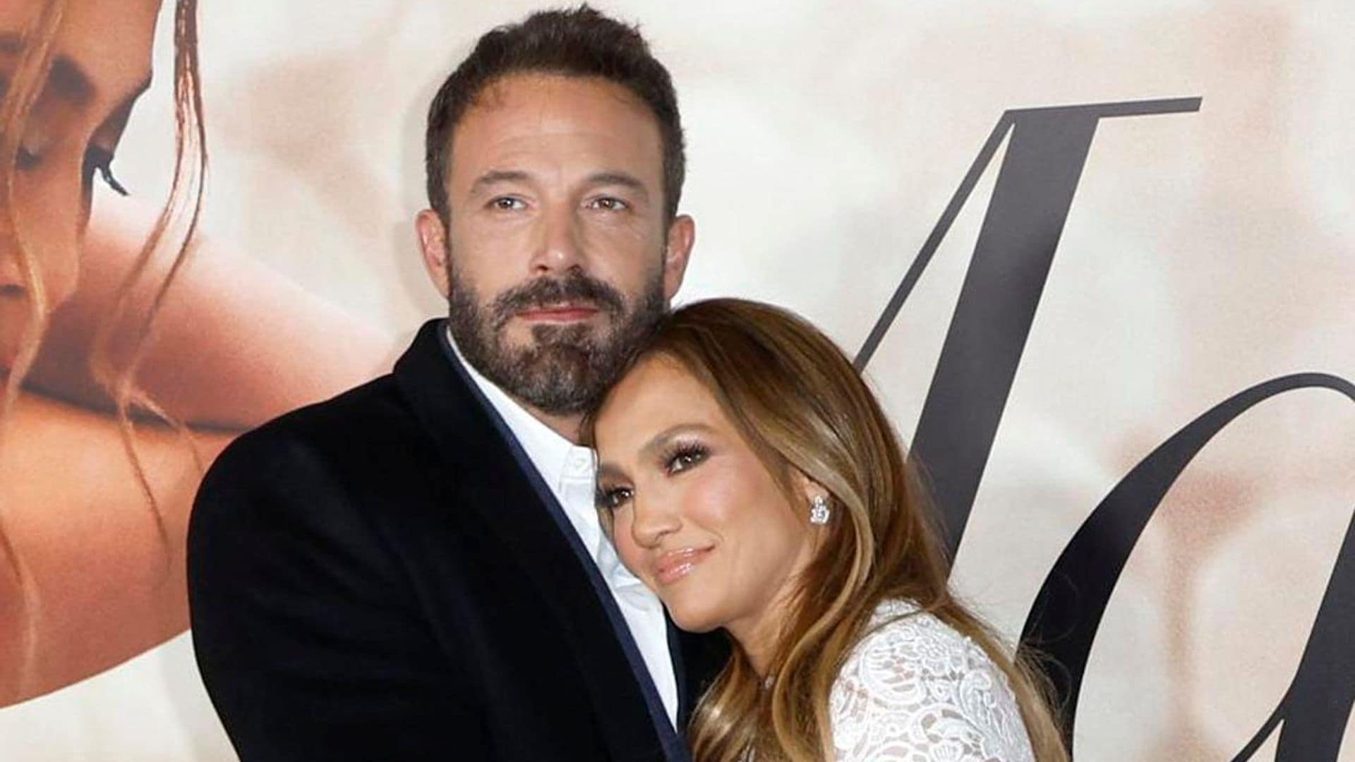 Jennifer Lopez and Ben Affleck pack on PDA on his Los Angeles film set