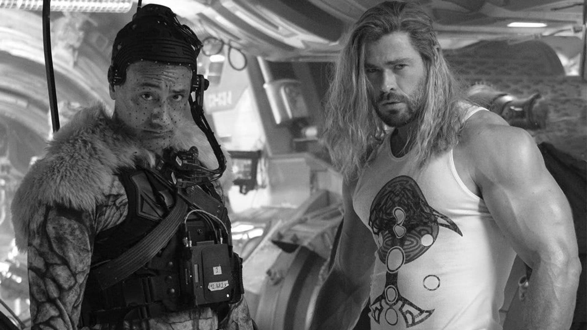 Chris Hemsworth celebrates the wrap of ‘Thor: Love and Thunder’ with Taika Waititi