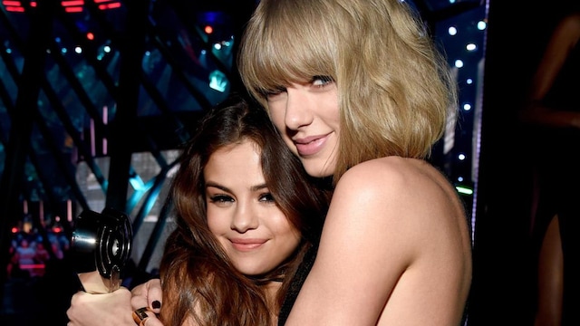 Selena Gomez and Taylor Swift at 2019 iHeartRadio Music Awards