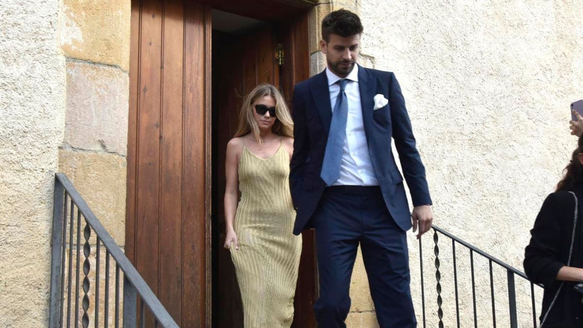 Piqué attends his brother’s wedding in Spain with Clara Chía [Photos]