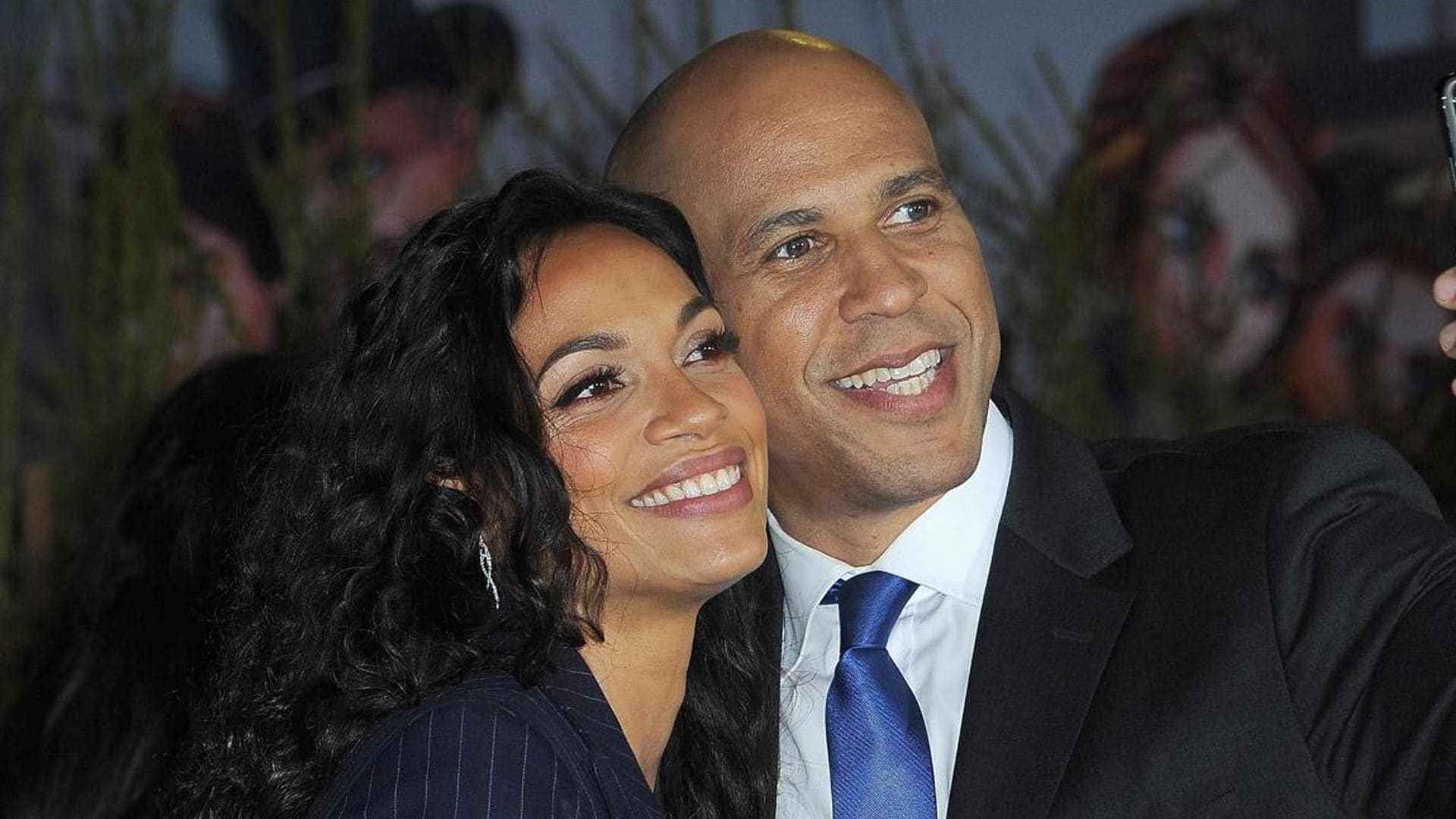 Rosario Dawson smooches Cory Booker during rare red carpet appearance