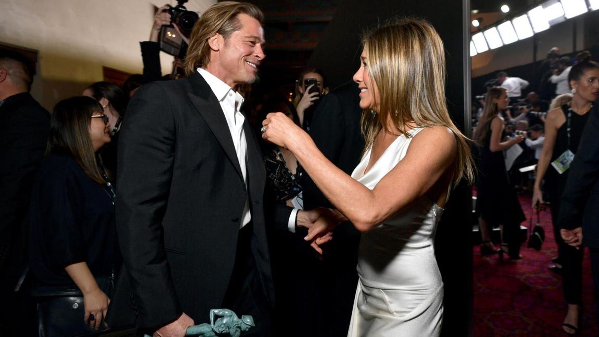 Watch Jennifer Aniston And Brad Pitt Reunite For A Flirty ‘Fast Times at Ridgemont High’ Table Read