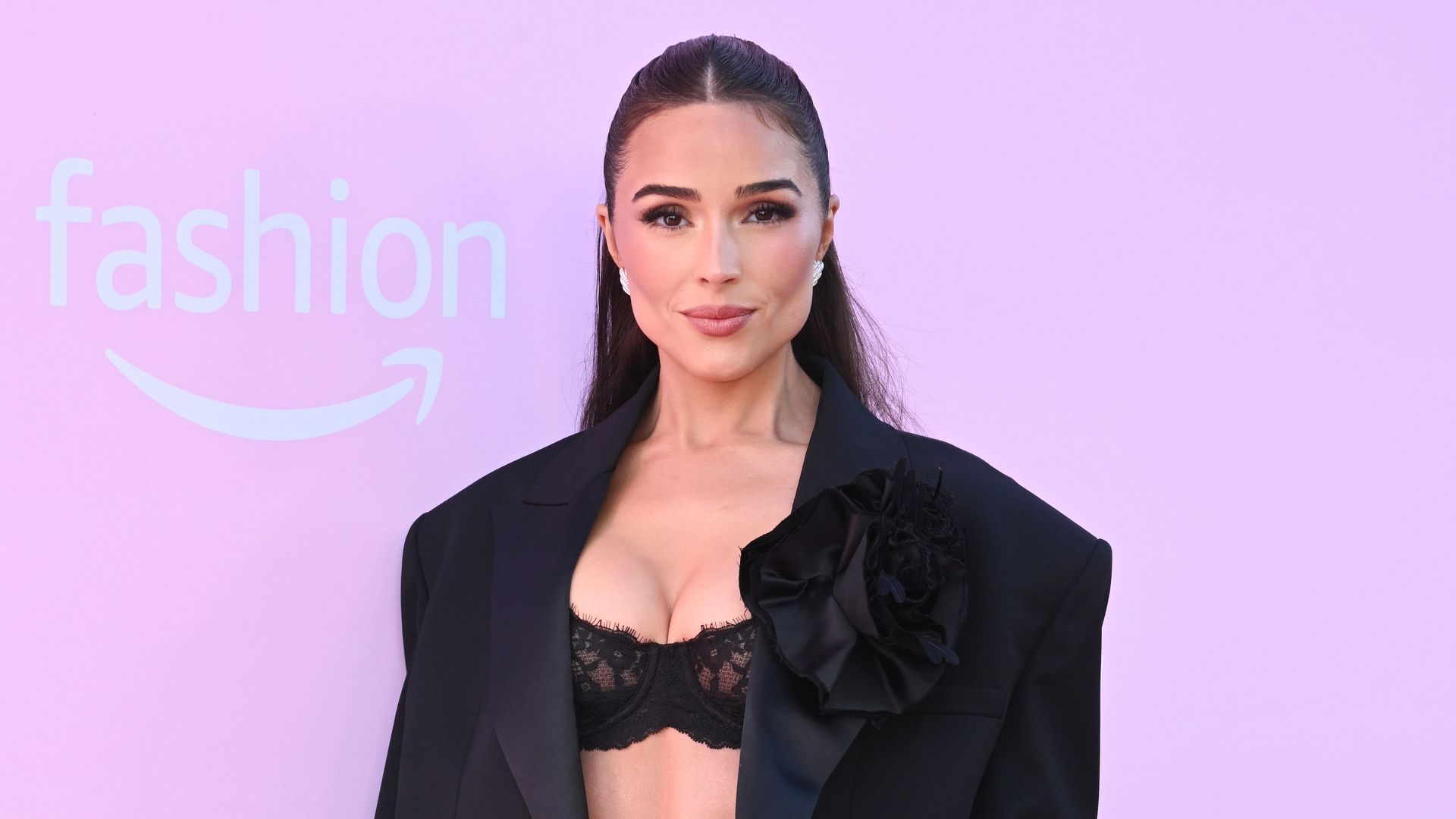 Olivia Culpo invites President Trump to Super Bowl red carpet