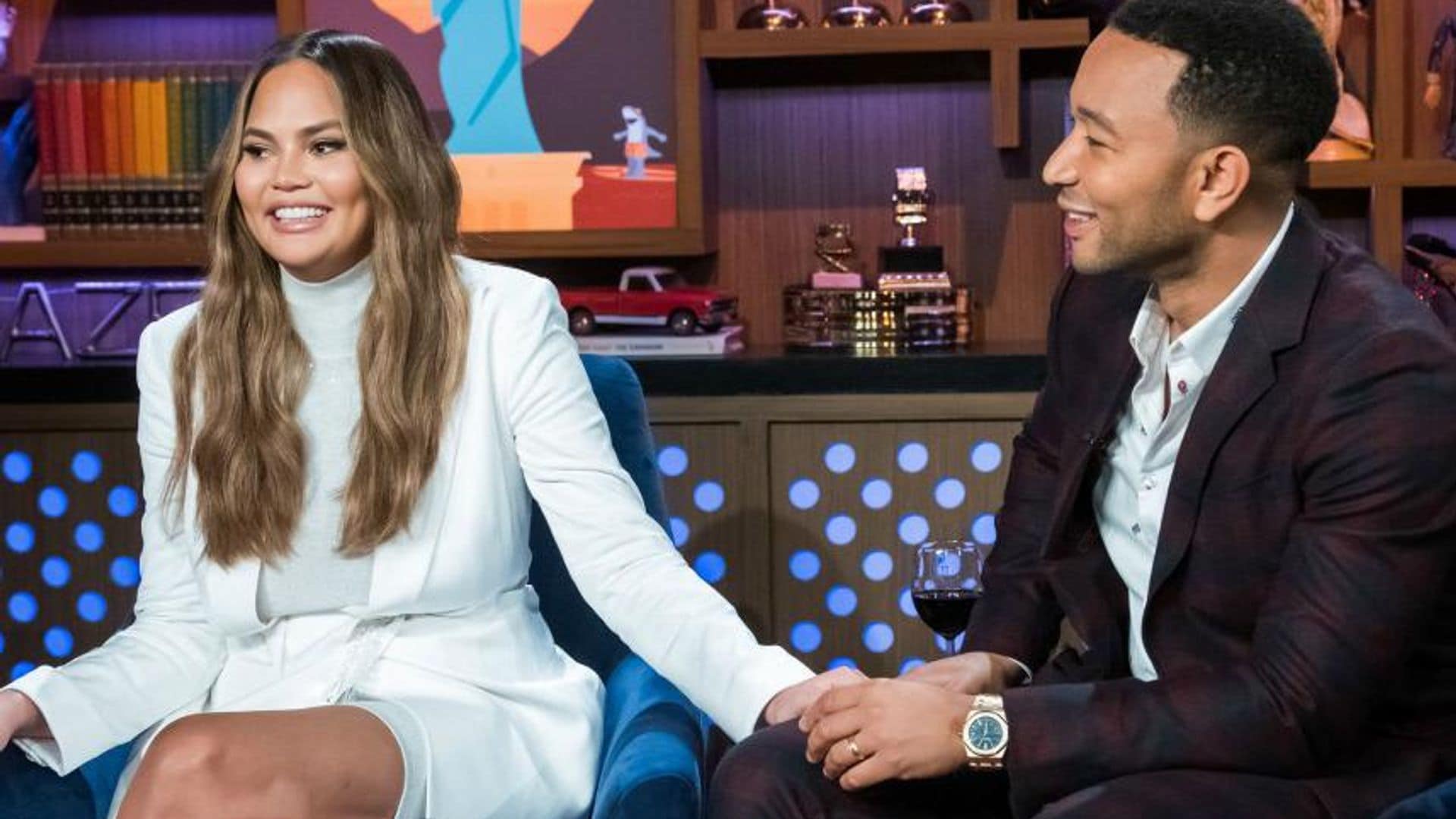 Chrissy Teigen's Thanksgiving outfit will make you LOL