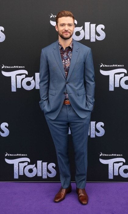 No tie, no problem! The head <i>Troll</i> remained fashion forward during the film's Australian premiere in November 2016.
Photo: Brendon Thorne/Getty Images