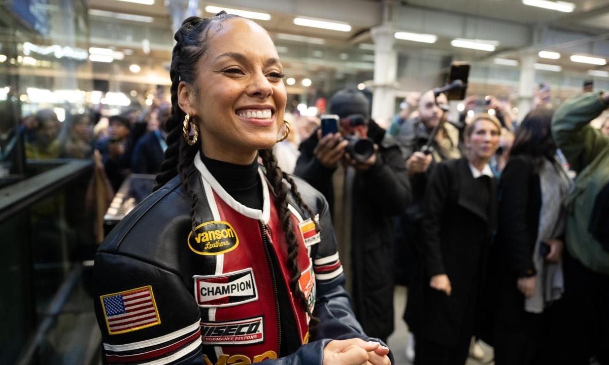 Alicia Keys Performs At St. Pancras International Station