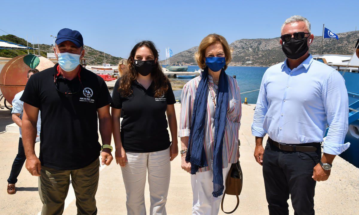 Queen Sofia visited the facilities of the Rehabilitation Center for marine mammals and turtles on May 31