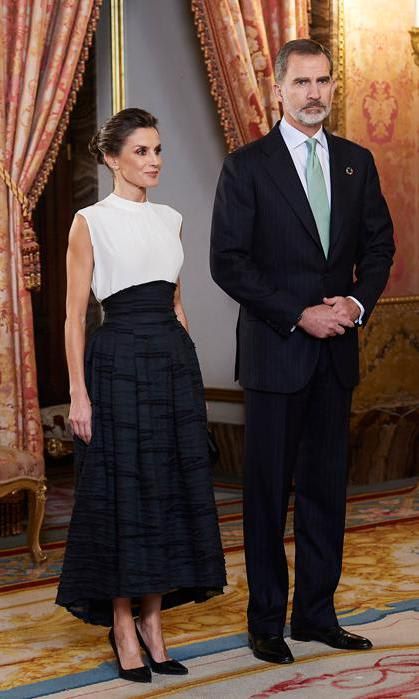 Queen Letizia exudes glamour in H&M for palace reception