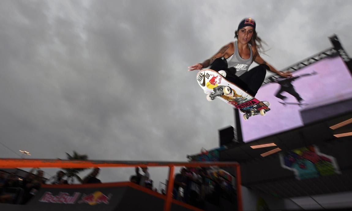 Pro Skater: Leticia Bufoni in a skateboarding contest in Brazil