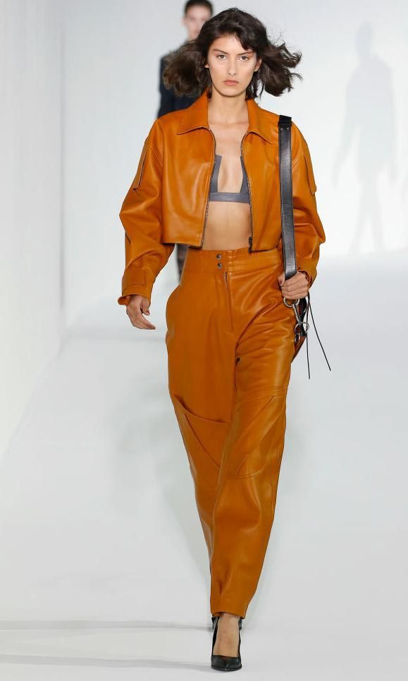 Two piece leather suit amarillo oscuro de Acne Studios