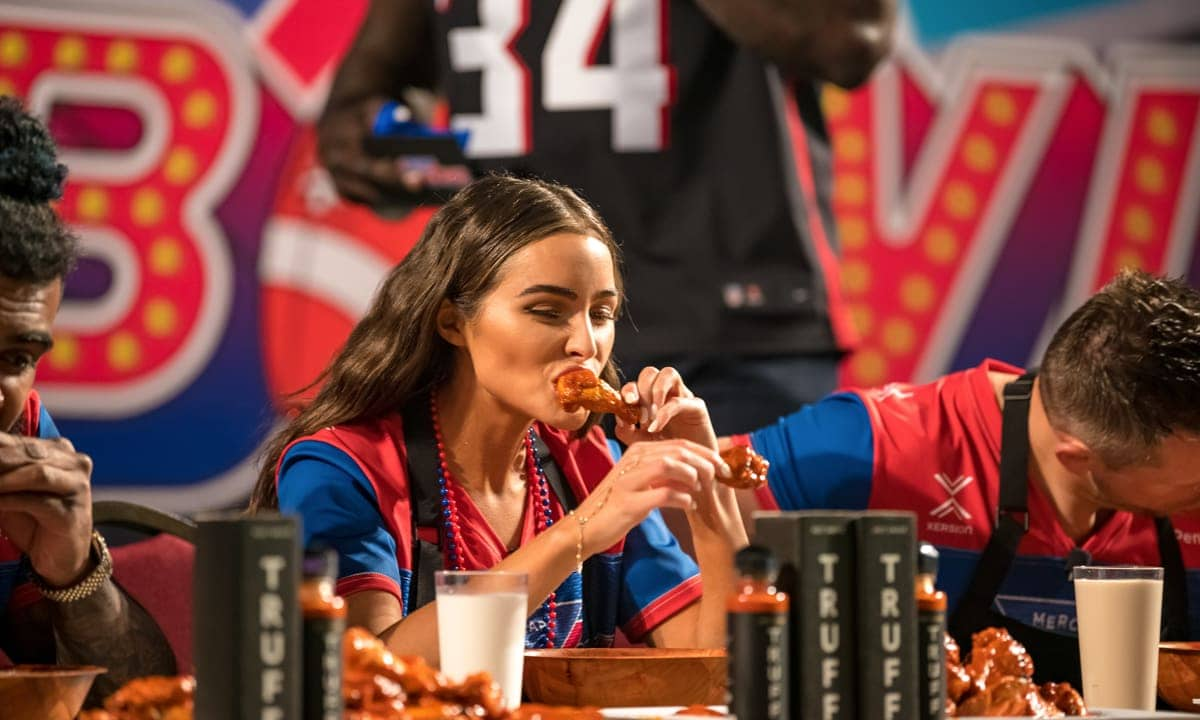 Celebrities competing at the Shaq Bowl Hot Wing eating contest