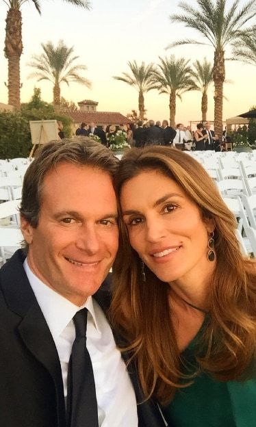 These days, one of the many striking things about Cindy is just how comfortable she is in her own skin, and much of that is due to the deep love she shares with Rande.
Photo: Instagram/@cindycrawford