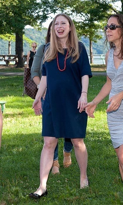 Chelsea showed off her growing baby bump as she attended the Pirate And Princess: Power Of Doing Good Tour at Riverbank State Park, New York.
Photo: Getty Images