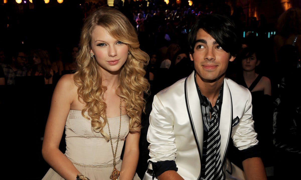 2008 MTV Video Music Awards   Backstage and Audience