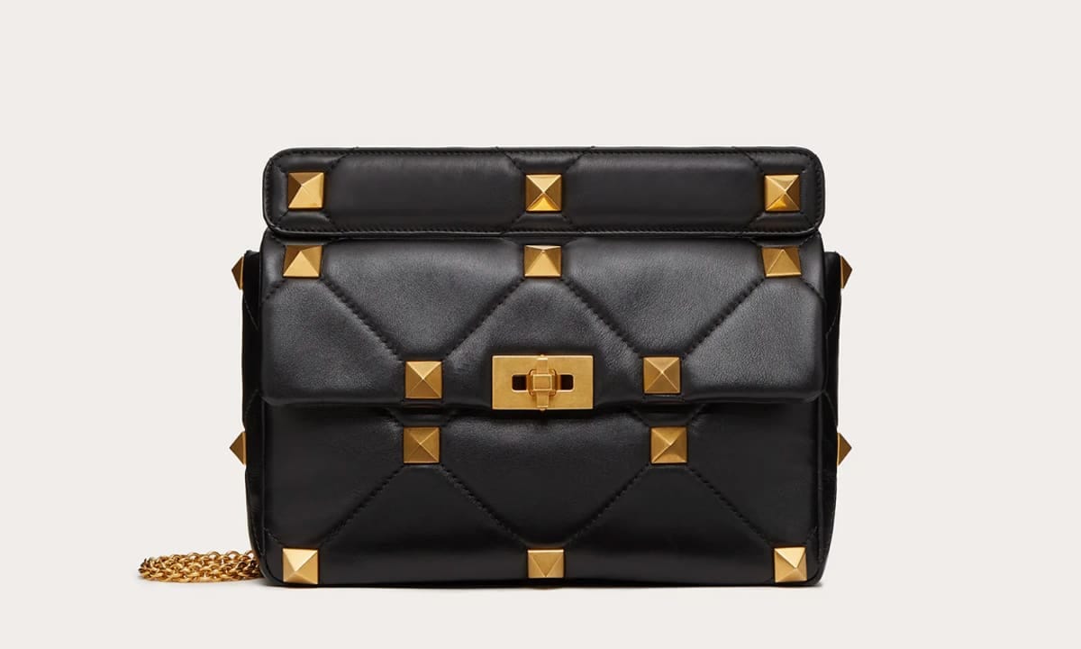 VALENTINO GARAVANI - ROMAN STUD NAPPA CHAIN BAG (Black)