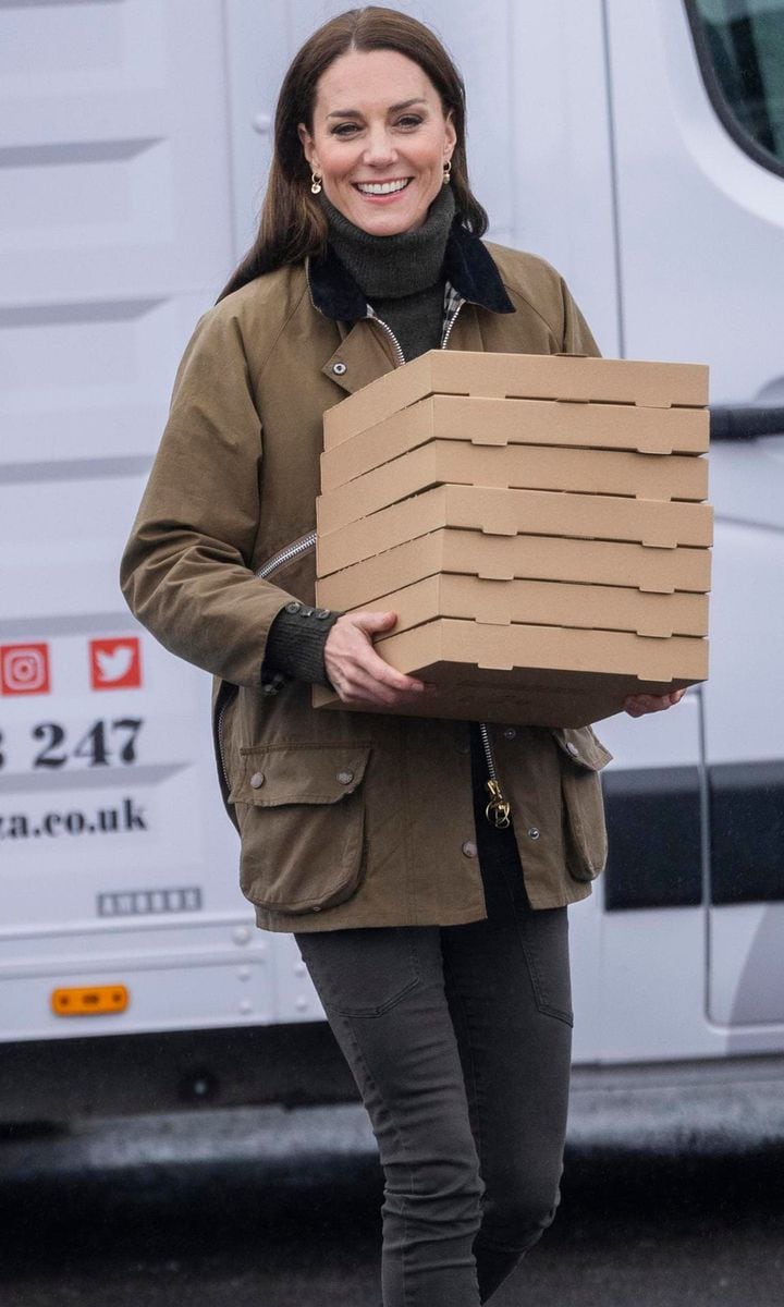 Catherine looked country chic wearing her Barbour x Alexa Chung jacket.