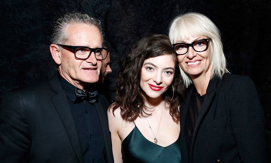 Lorde had the support of her mom and dad, engineer Vic O'Connor and poet Sonja Yelich, at the Universal Music Group Grammys after party held at Spring Studios in New York City.
Photo: Brian Ach/Getty Images for Universal Music Group