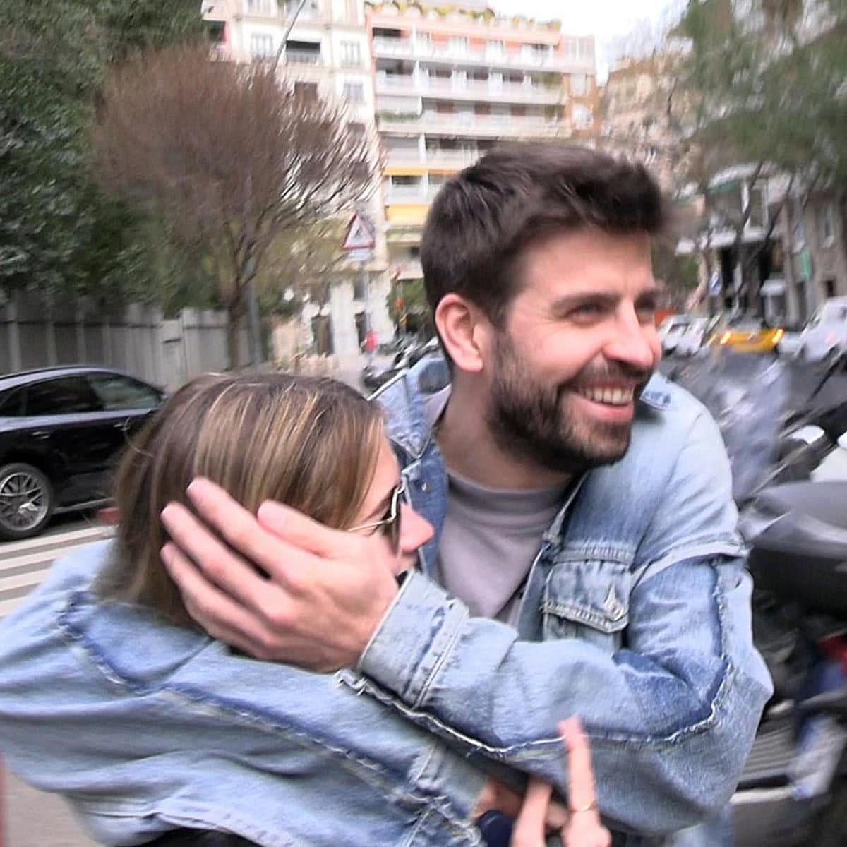 Pique and Clara Chia