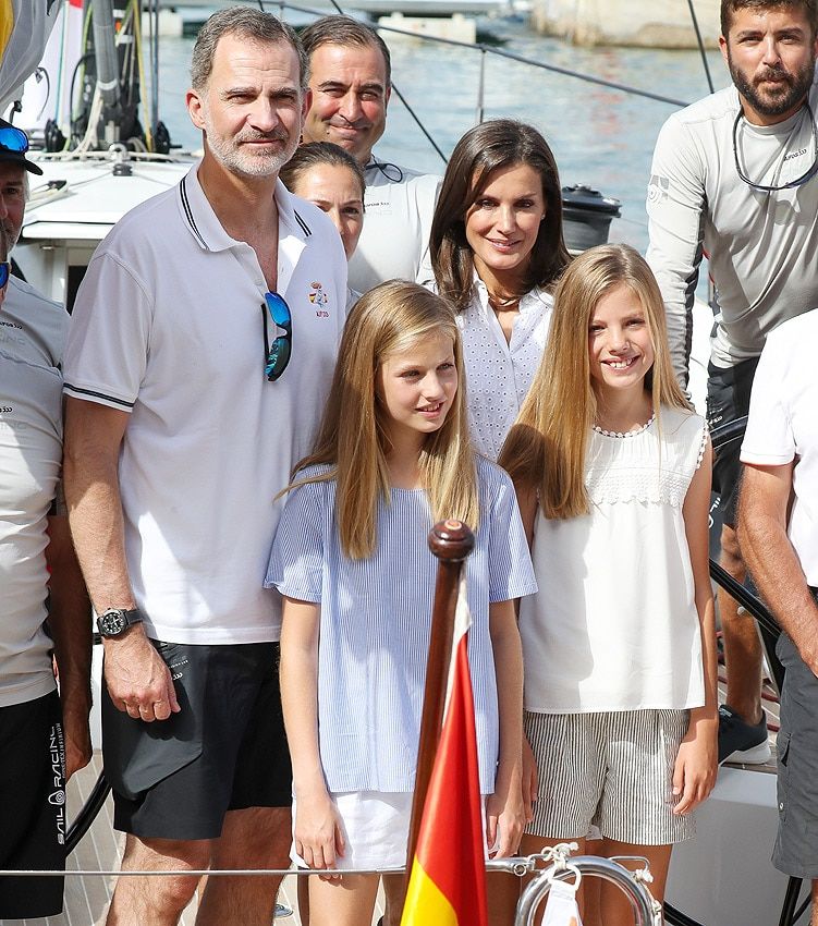 Queen Letizia and King Felipe in Mallorca with Princess Leonor and Infanta Sofia