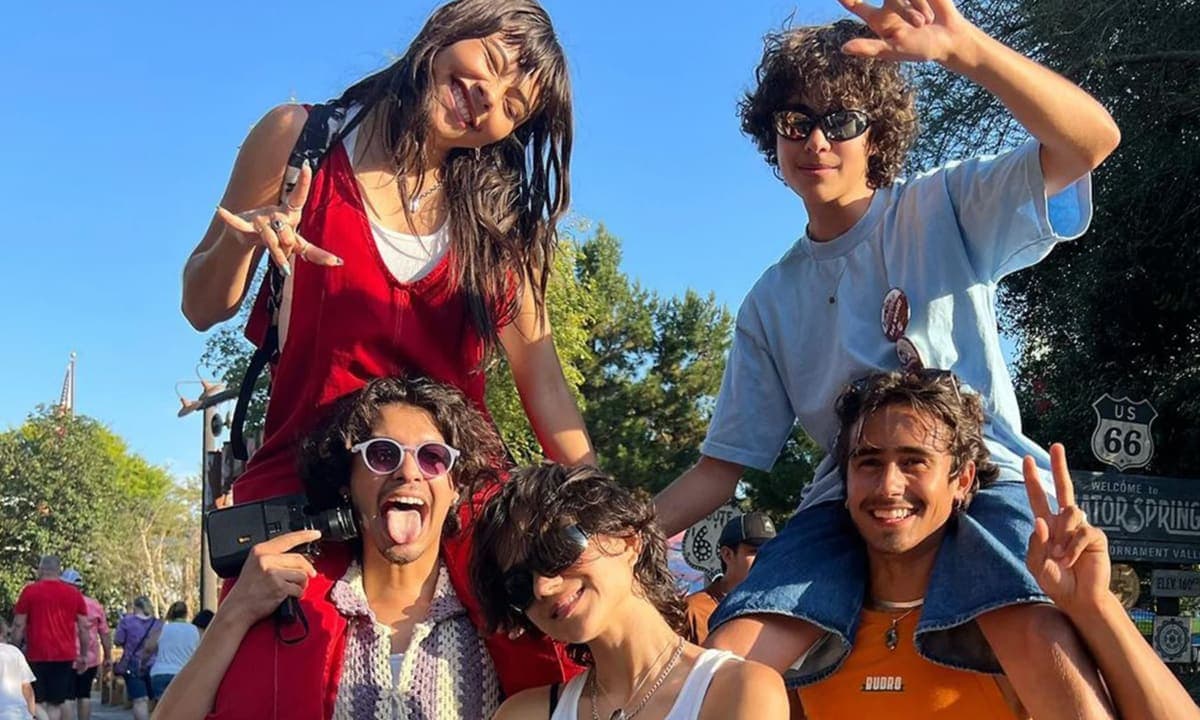 Xochitl Gomez, Xolo Maridueña, Sasha Calle and Michael Cimino Enjoy Day Out at Disneyland!