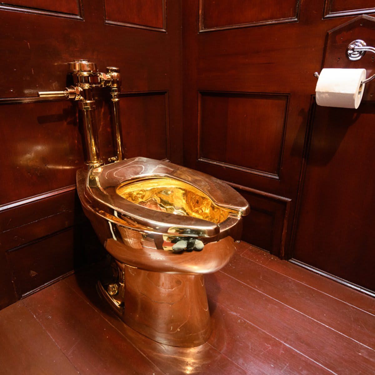 Blenheim Palace $6 million gold toilet stolen