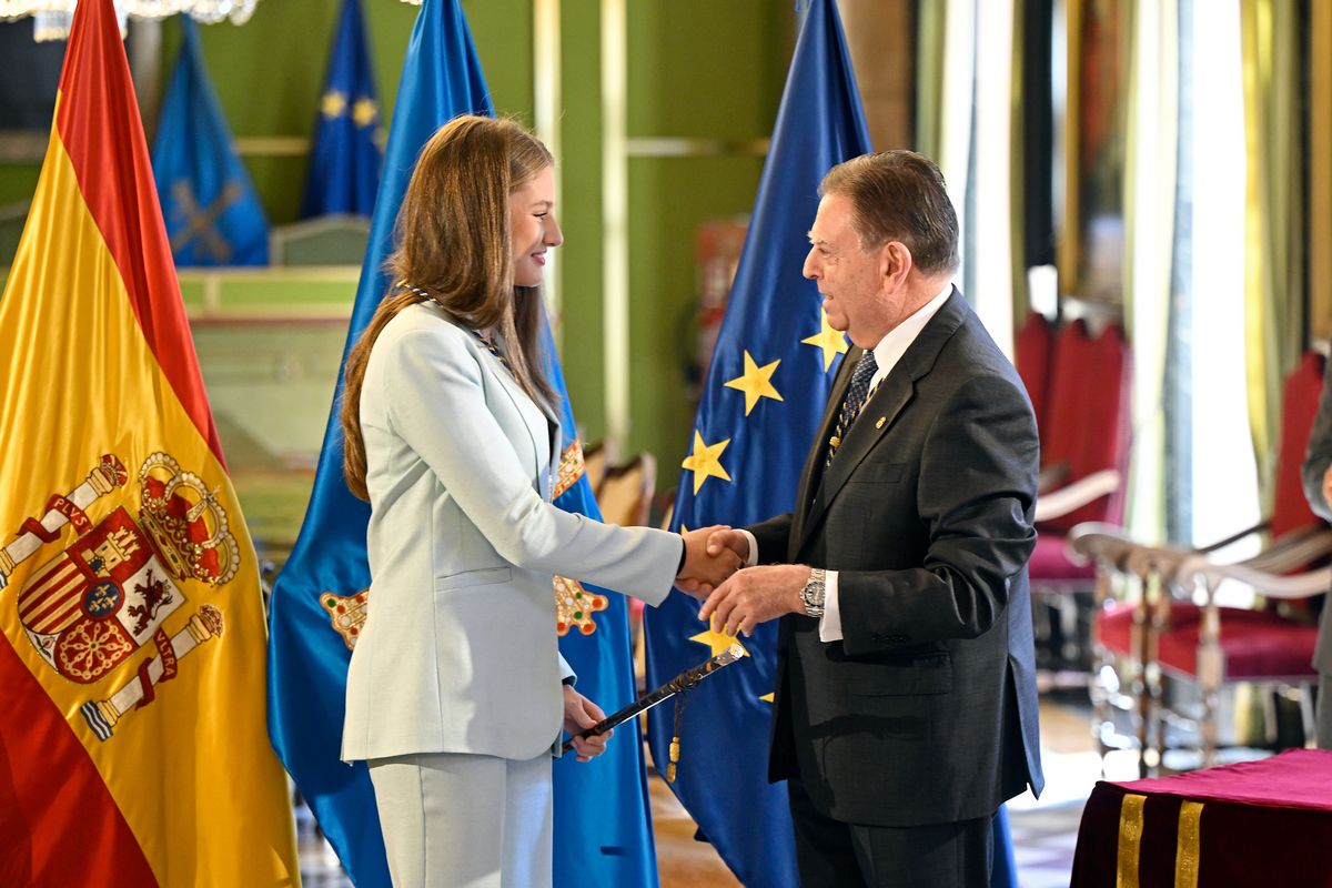 King Felipe and Queen Letizia's firstborn also received the title of Honorary Mayor in Oviedo