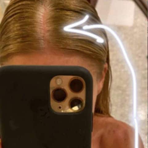 Kelly Ripa shows her gray hair on Instagram