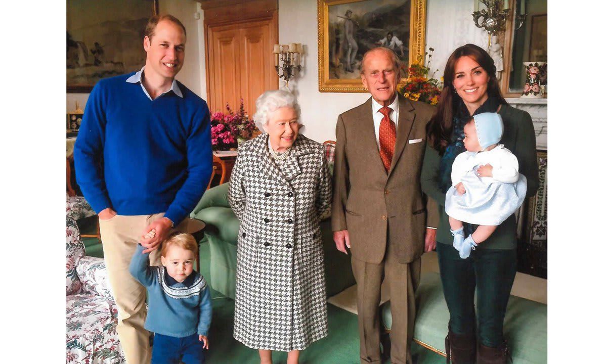 Princess Charlotte and Queen Elizabeth were photographed sharing a sweet moment in the photo from 2015