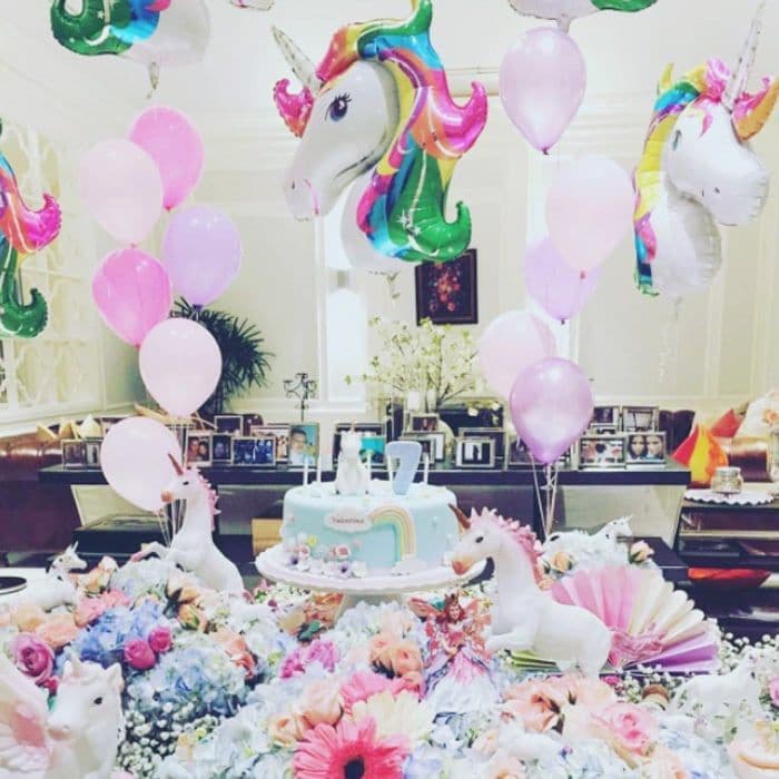 It was a magical birthday celebration for Victoria's Secret Angel Adriana Lima's daughter Valentina. The supermodel shared a photo from the unicorn-themed festivities, which inluded balloons and a whimsical cake, writing, "Happy birthday my angel Valentina. Thank you my friend @lee_annfeathers for organizing such a beautiful celebration. We love you."
Photo: Instagram/@adrianalima