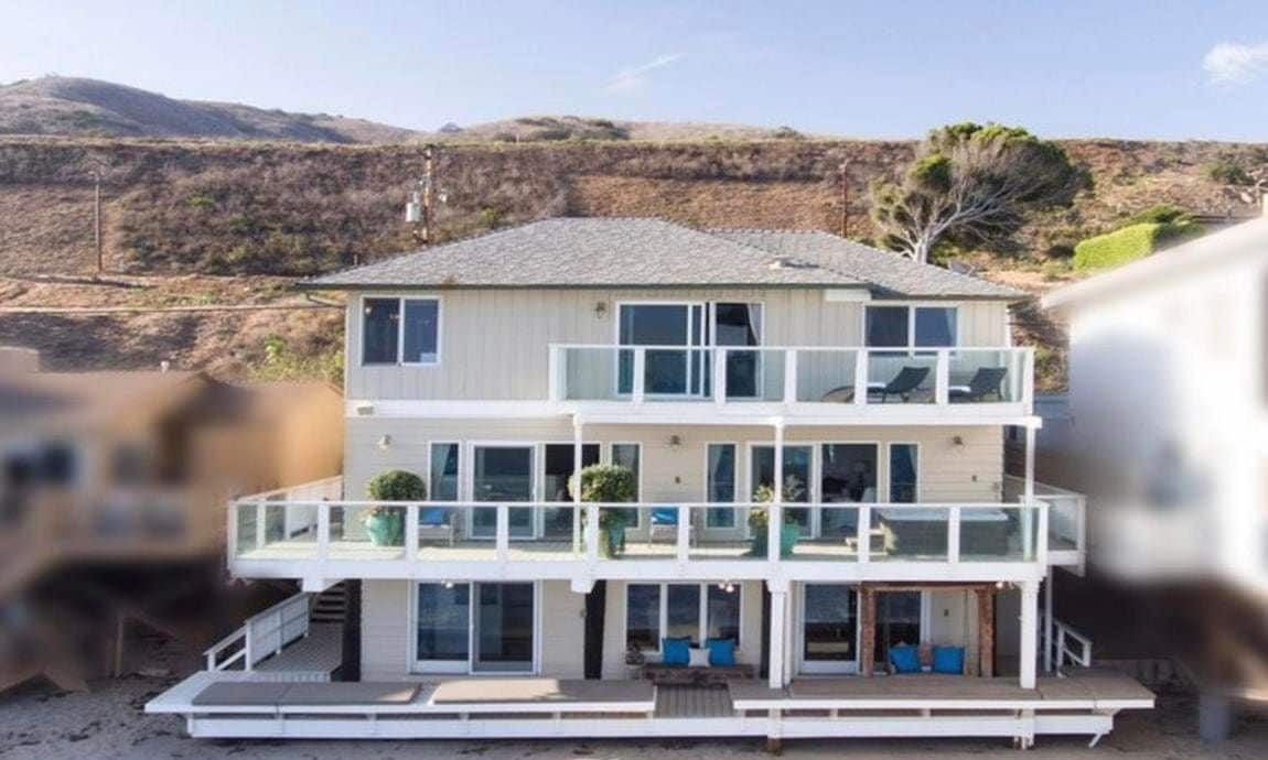 Jennifer Lopez and Alex Rodriguez Mansion in Malibu