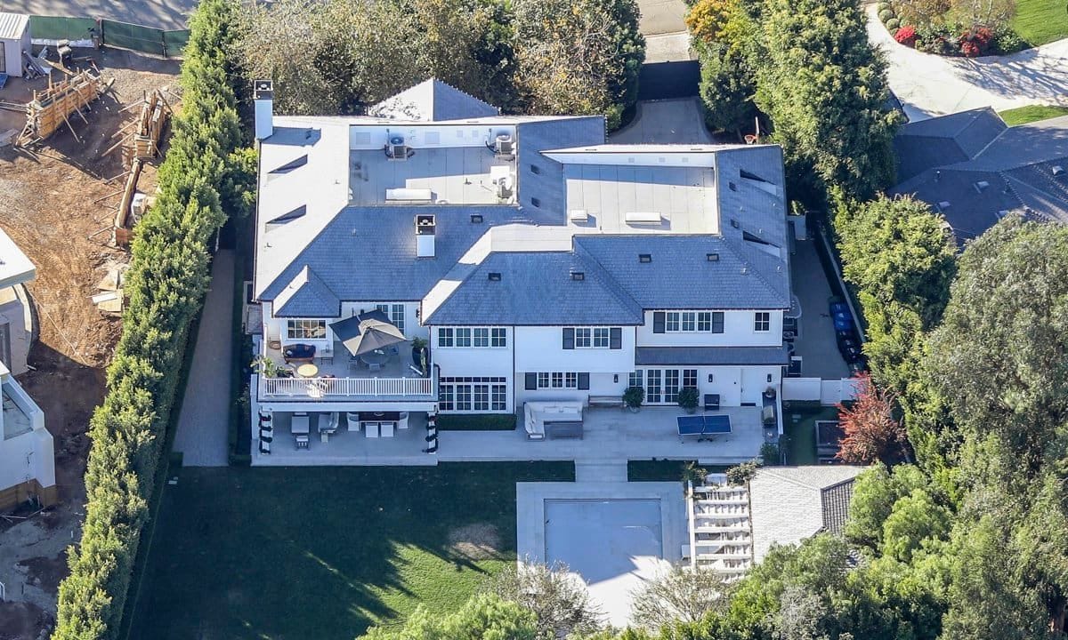 Ben Affleck is reportedly looking to sell his home