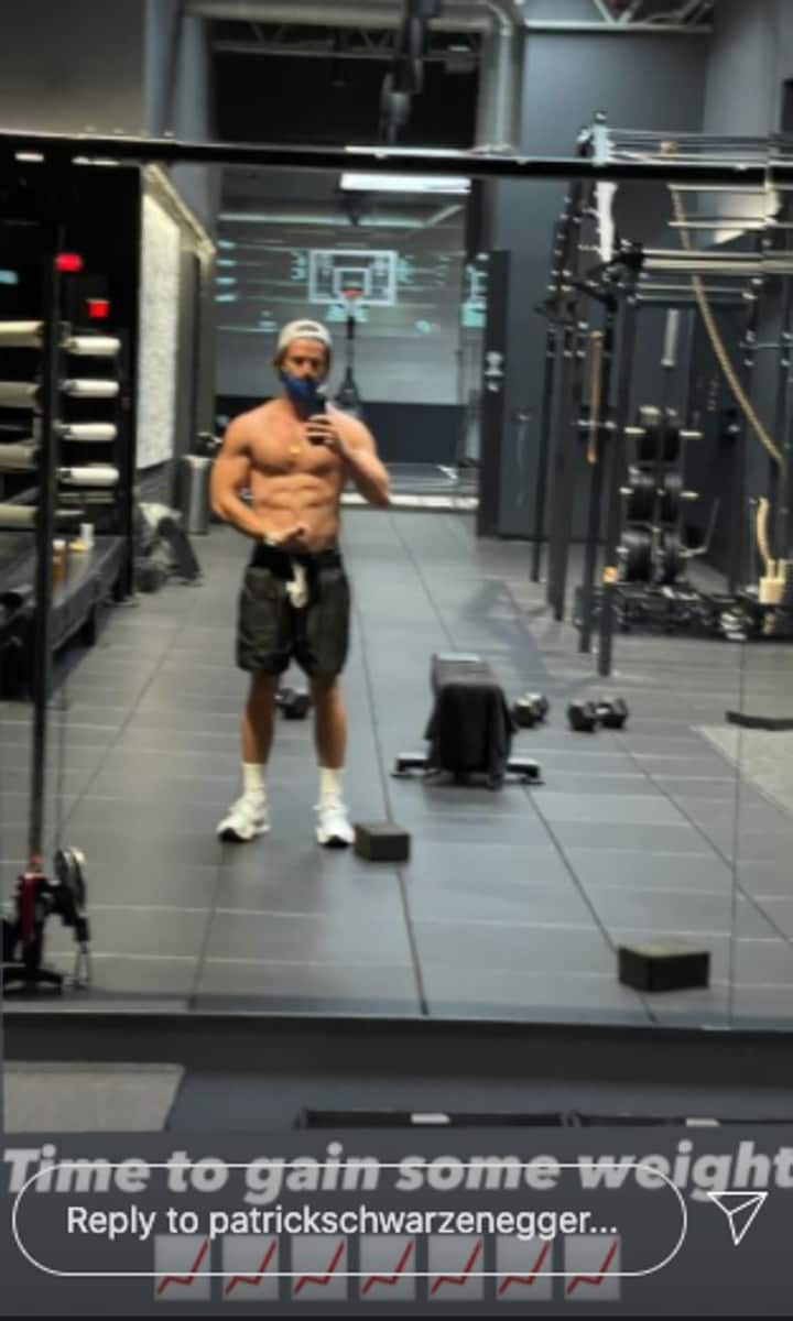 Patrick Schwarzenegger gym selfie