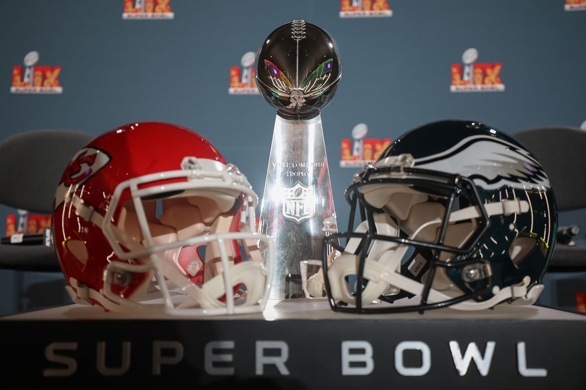  A Kansas City Chiefs helmet, the Vince Lombardi Trophy and a Philadelphia Eagles helmet are seen before the NFL Commissioner Roger Goodell's Super Bowl Press Conference ahead of Super Bowl LIX at Caesars Superdome on February 03, 2025 in New Orleans, Louisiana. (Photo by Chris Graythen/Getty Images) 