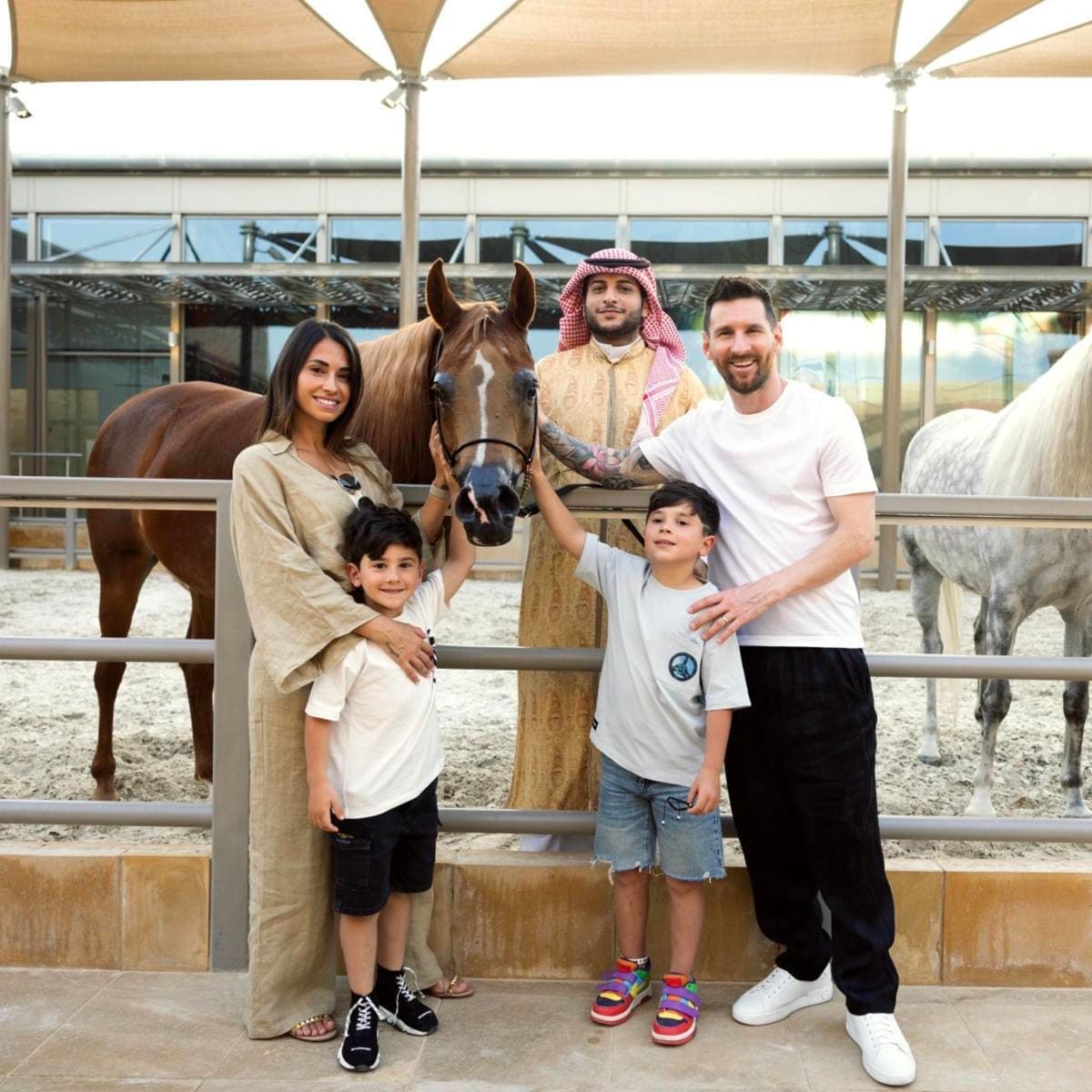 Messi y su familia en Arabia Saudí