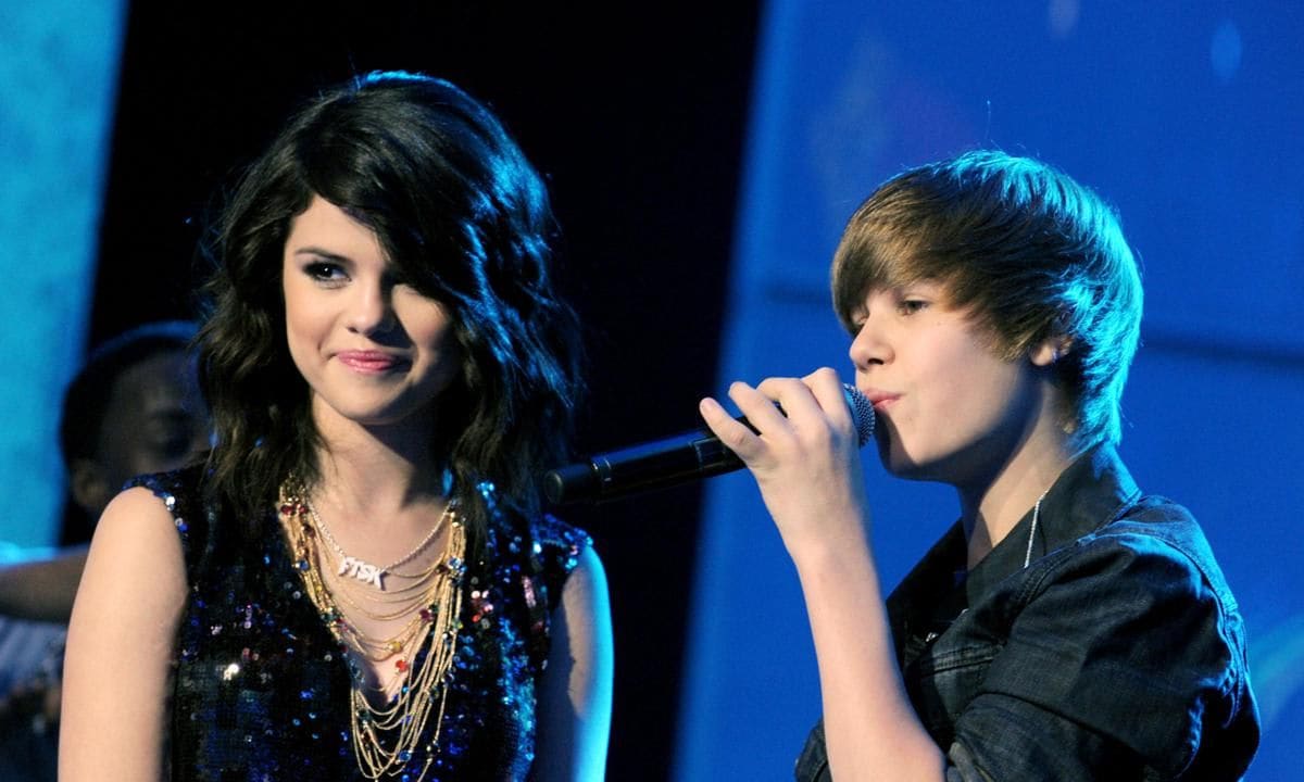They both sang together during the Dick Clark's New Year's Rockin' Eve party in 2010